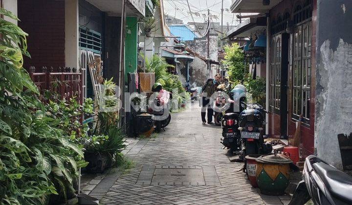 RUMAH AREA PENELEH DEKAT BUBUTAN PELABUHAN PERAK SURABAYA PUSAT 2