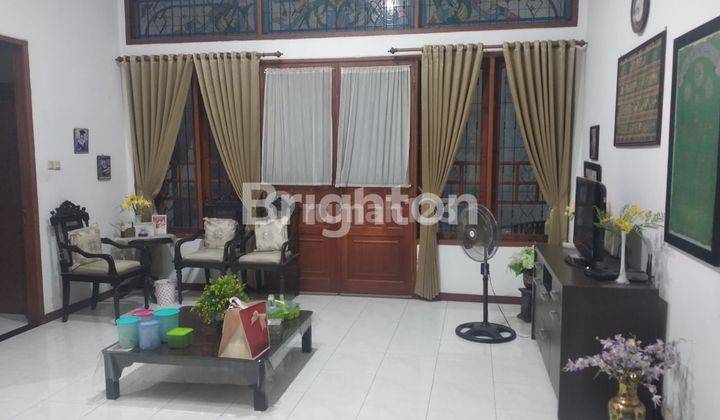 Rumah Klasik Kalijudan Dekat Raya Merr Pakuwon City Surabaya Timur 2