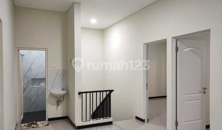 Rumah Baru Eksklusif Purimas Dekat Merr Surabaya Timur 2