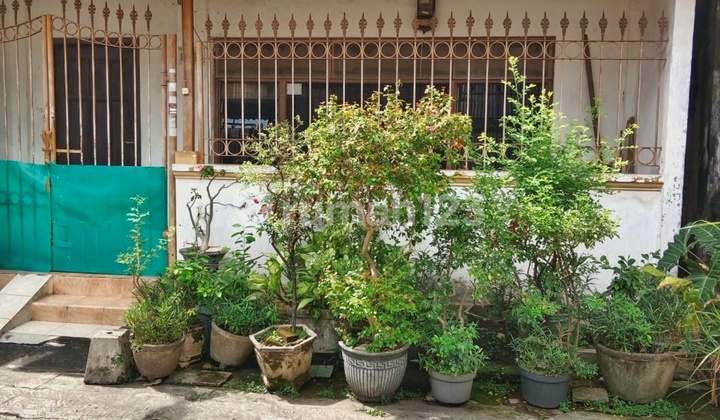 Rumah Klasik Area Undaan Dekat Pasar Atom Pengampon Surabaya Pusat