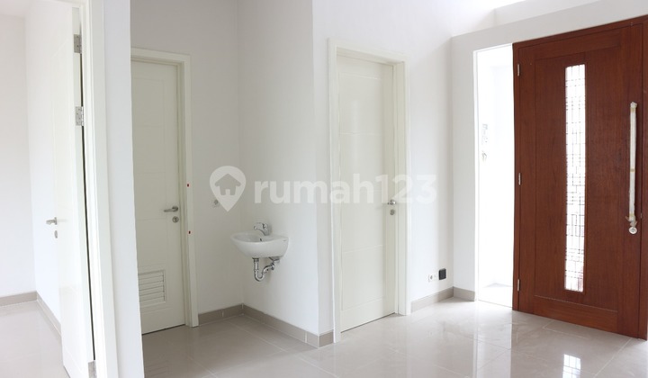 Ready-to-Occupy Grand Harvest House Near Gunungsari Wiyung Citraland West Surabaya