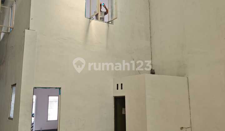 Warehouse East Surabaya Container Truck Access Near Kedung Cowek Kenjeran Pakuwon City