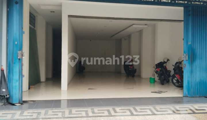 Showroom Shop House Gentengkali Near Tunjungan Siola, Central Surabaya