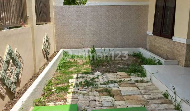 Rumah Minimalis Modern Mulyosari Dekat Pakuwon City Surabaya Timur 2