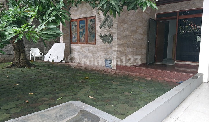 Ready-to-occupy Rungkut Asri House near Ir. Sukarno, Merry Mc D Rungkut, East Surabaya