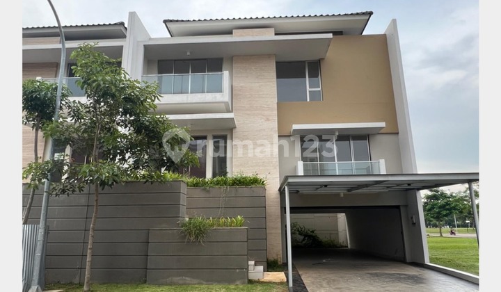 Rumah di Cluster Symphony Golf Island Pantai Indah Kapuk Pik 2 Jakarta Utara