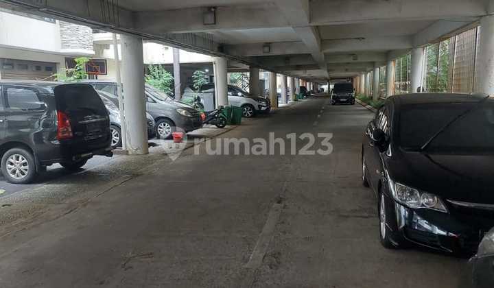  Di Jual Cepat, Springhill Golf Residence Kemayoran 3 Br, Lt. 146 M² Lb. 584, Full Furnished Ada Lift! 2