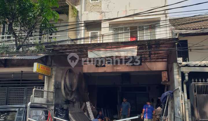 Ruko Komersil Di Jl Raya Kelapa Gading Permai Jakarta Utara