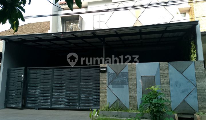 2-Story House in BSD, Jl Lavionda, Serpong, South Tangerang