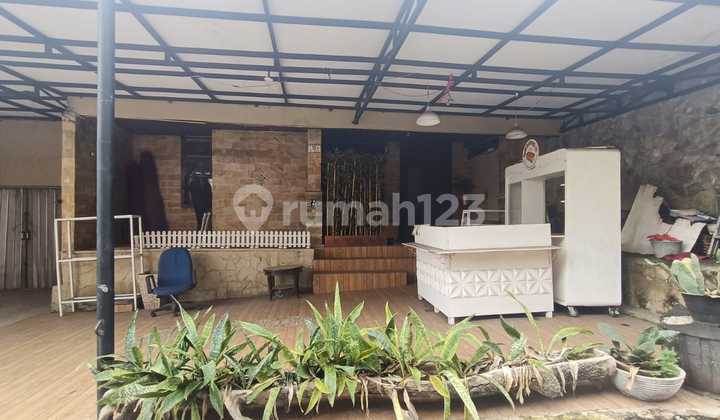 Rumah Tua di Jl Gang Kelapa Kebagusan Ps Minggu Jakarta Selatan Rumah Tua di Jl Gang Kelapa Kebagusan Ps Minggu Jakarta Selatan