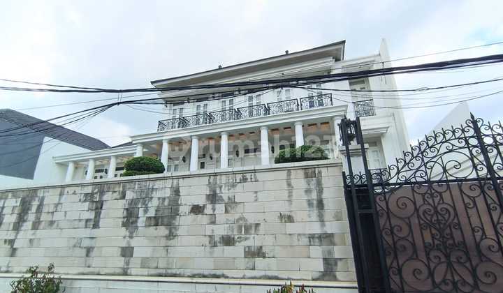 Luxury House on Jl Abuserin Ii, Gandaria Selatan, South Jakarta 2
