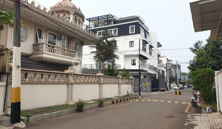 Rumah Mewah Di Jl Pelepah Kuning Ii Kelapa Gading Jakarta Utara 2