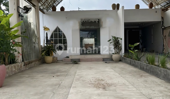 Sewa Bangunan Komersial Lokasi Strategis Cocok Segala Jenis Usaha