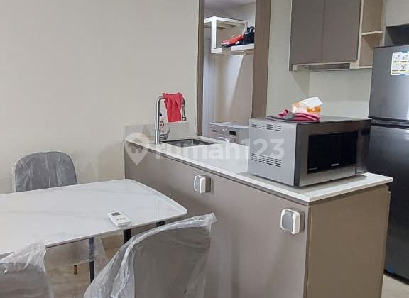 DISEWAKAN APARTEMEN GOLDCOAST FURNISHED