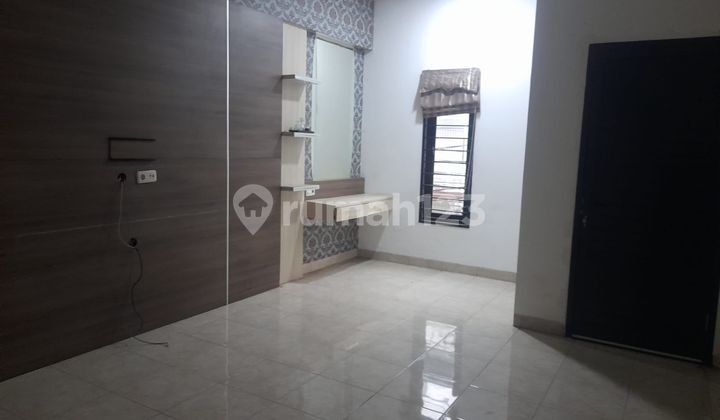 Wtl / For Rent Indraloka Jelambar Shop House