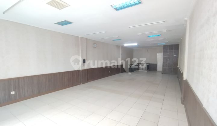 Strategic 3-Story Shop House in Mutiara Center, Bekasi City 2