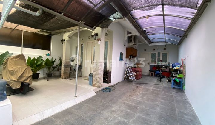 Rumah Cantik dan Strategis di Villa Galaxy Bekasi  2