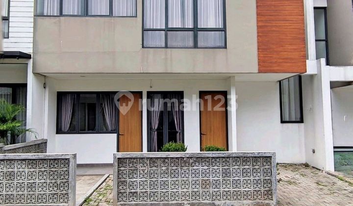For Sale Modern Minimalist Townhouse in Bintaro, South Tangerang 2
