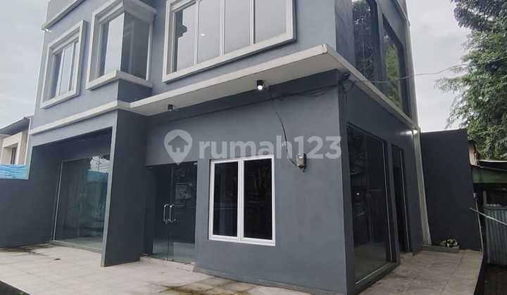 For Rent Exclusive 2-Story Corner Shop House in Meruya 2
