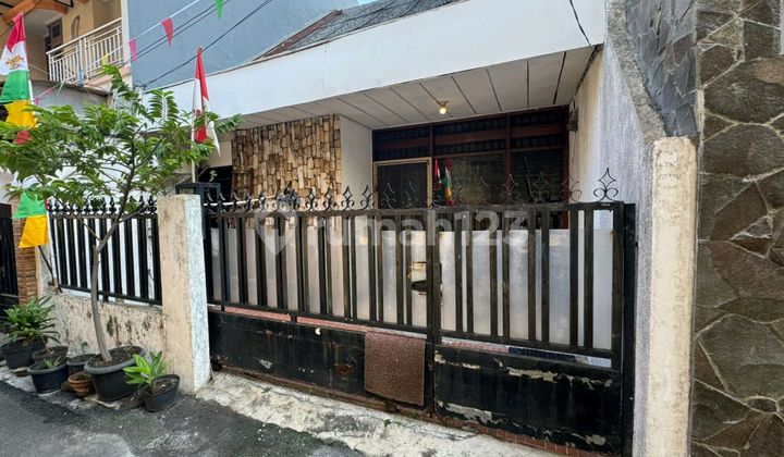 Jual Murah! Rumah Strategis Tanjung Duren Jakbar Jual Murah! Rumah Strategis Tanjung Duren Jakbar