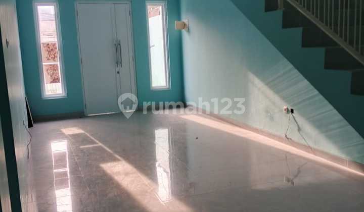 Disewakan Rumah 3 Lantai Di Bendhil Jakarta Pusat 2