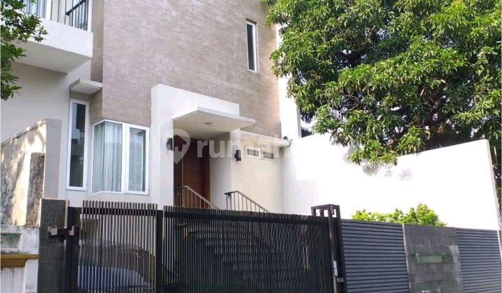 Nice House For Sale In Kelapa Dua Kebon Jeruk West Jakarta – Semi Furnished 1