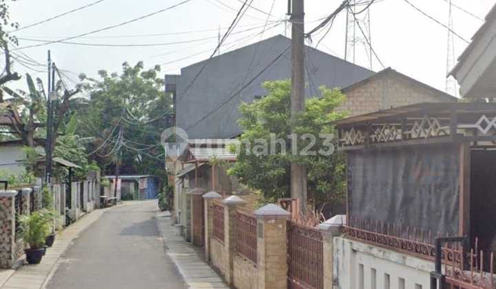 For Rent: Car-Accessible House in Joglo, Flood-Free Area 2