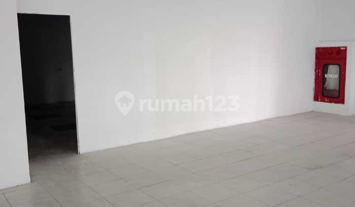 Riverside Apartment Kiosk (Size 140 m²)