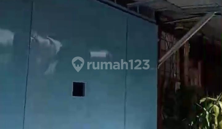 Kios December 20th Street (Size 3x4 m) Kios December 20th Street (Size 3x4 m)