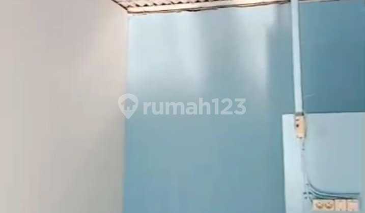 Kios December 20th Street (Size 3x4 m) Kios December 20th Street (Size 3x4 m)