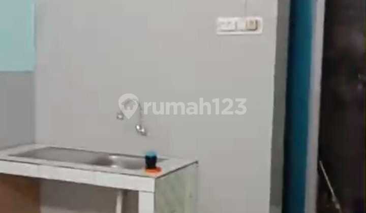 Kios on Jl.20 Desember (Size 3x10 m) Kios on Jl.20 Desember (Size 3x10 m)