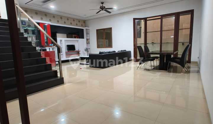 Rumah Pantai Indah Kapuk (Ukuran Lt/Lb 184/552 M)