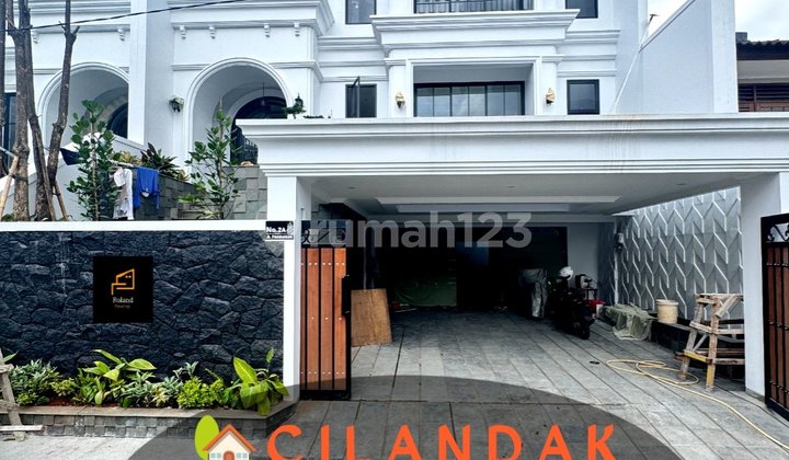 Behind Citos Behind Citos