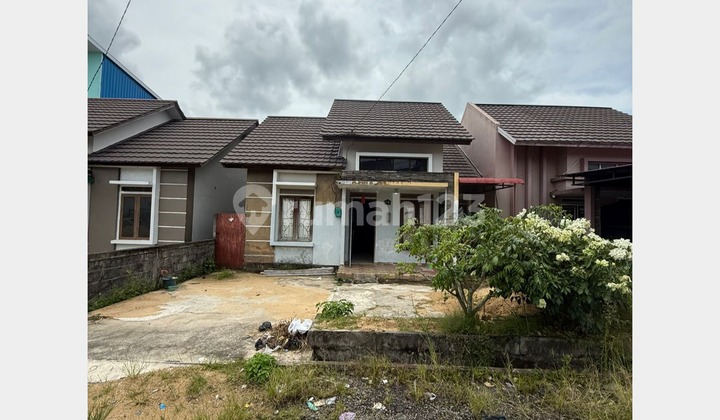 Friendly Price! Comfortable Living at Villa Permata 1