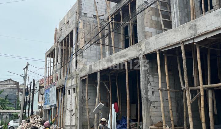 3-Story Boarding House in Ikip Rungkut Housing Near UPN Surabaya 2