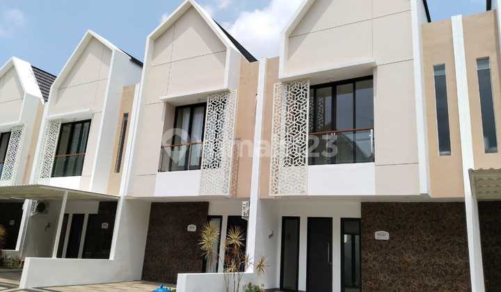 Rumah 2 Lantai, Ready Stock Ada , By Chalidana