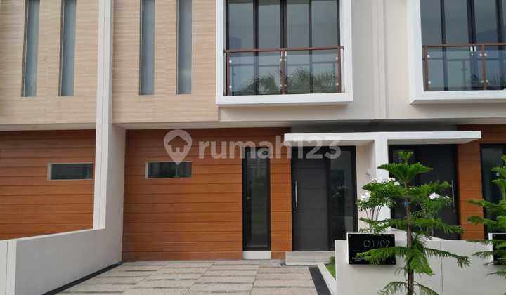 Rumah Dijual , 2 Lantai 3 Kamar , Lokasi Barat Surabaya