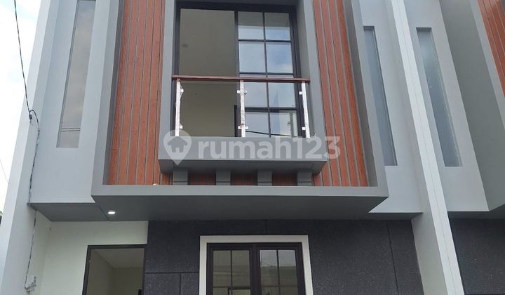 Rumah 2 Lantai , Barat Surabaya Ready Stok, Free Dp, Free Biaya 