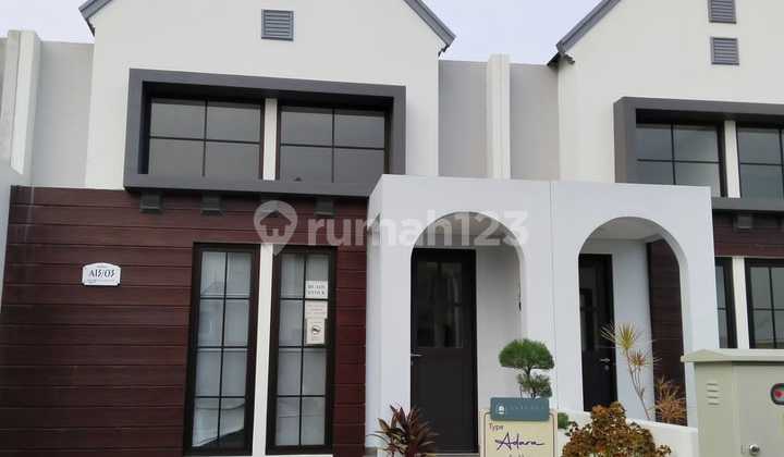 Rumah 2 Lantai , Dekat Pusat Kota
