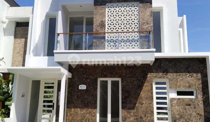 Rumah 2 Lantai , Lokasi Strategis , Pool Private Rumah 2 Lantai , Lokasi Strategis , Pool Private