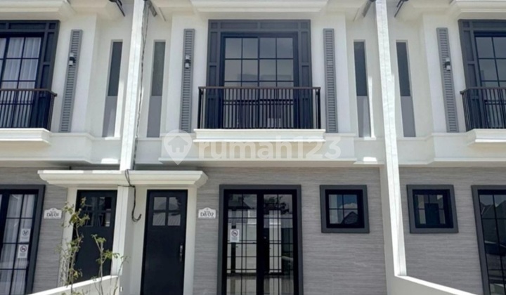  Rumah 2 Lantai , Lingkungan Sdh Terbentuk 2