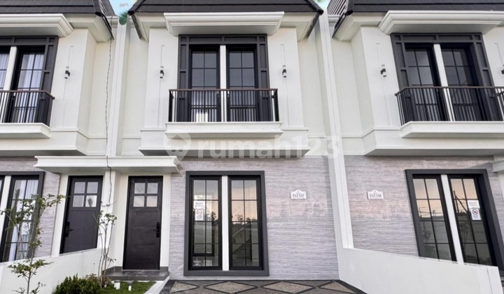  Rumah 2 Lantai , Lingkungan Sdh Terbentuk