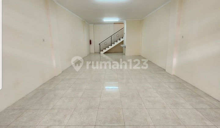 For Sale 3-Story Shophouse on Main Street Taman Griya, Jimbaran