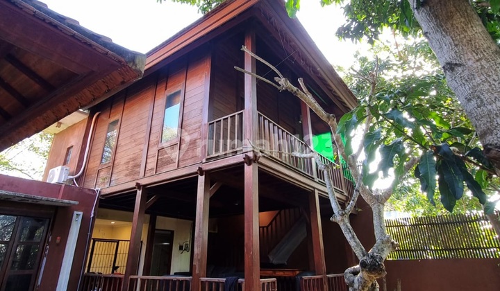 Wooden Joglo House 2 Beds Semi-Furnished in Jimbaran