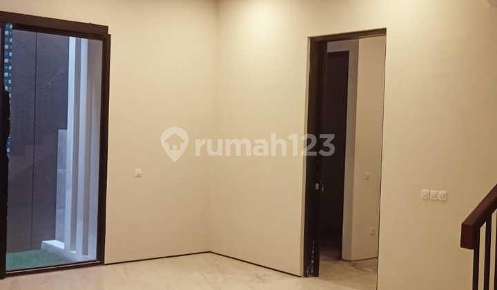Dijual Rumah Baru Siap Huni Woodland Citraland Surabaya 2