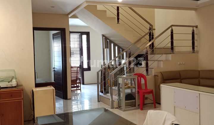Dijual Rumah 2 Lantai Darmo Permai Selatan Surabaya 2