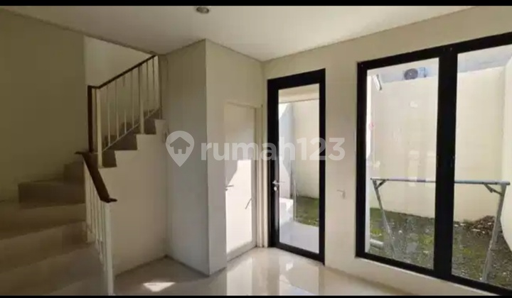 Dijual Rumah Minimalis 2 Lantai Northwest Lake 2