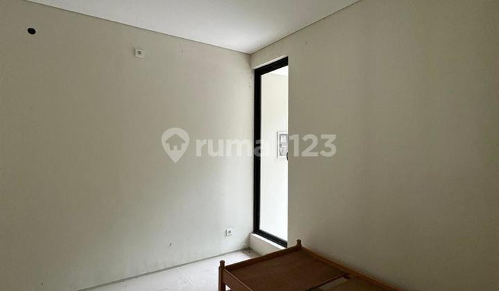 Dijual Rumah 2 Lantai Northwest Lake Citraland Surabaya Barat 2