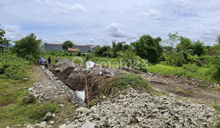 Tanah Prospek Mangku Jalan Utama di Banguntapan