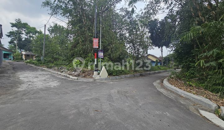 SHM Land Near Jogja Tourist Attractions, Superb Location!